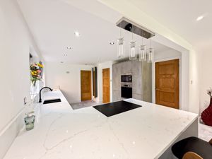 Photo 28- click for photo gallery